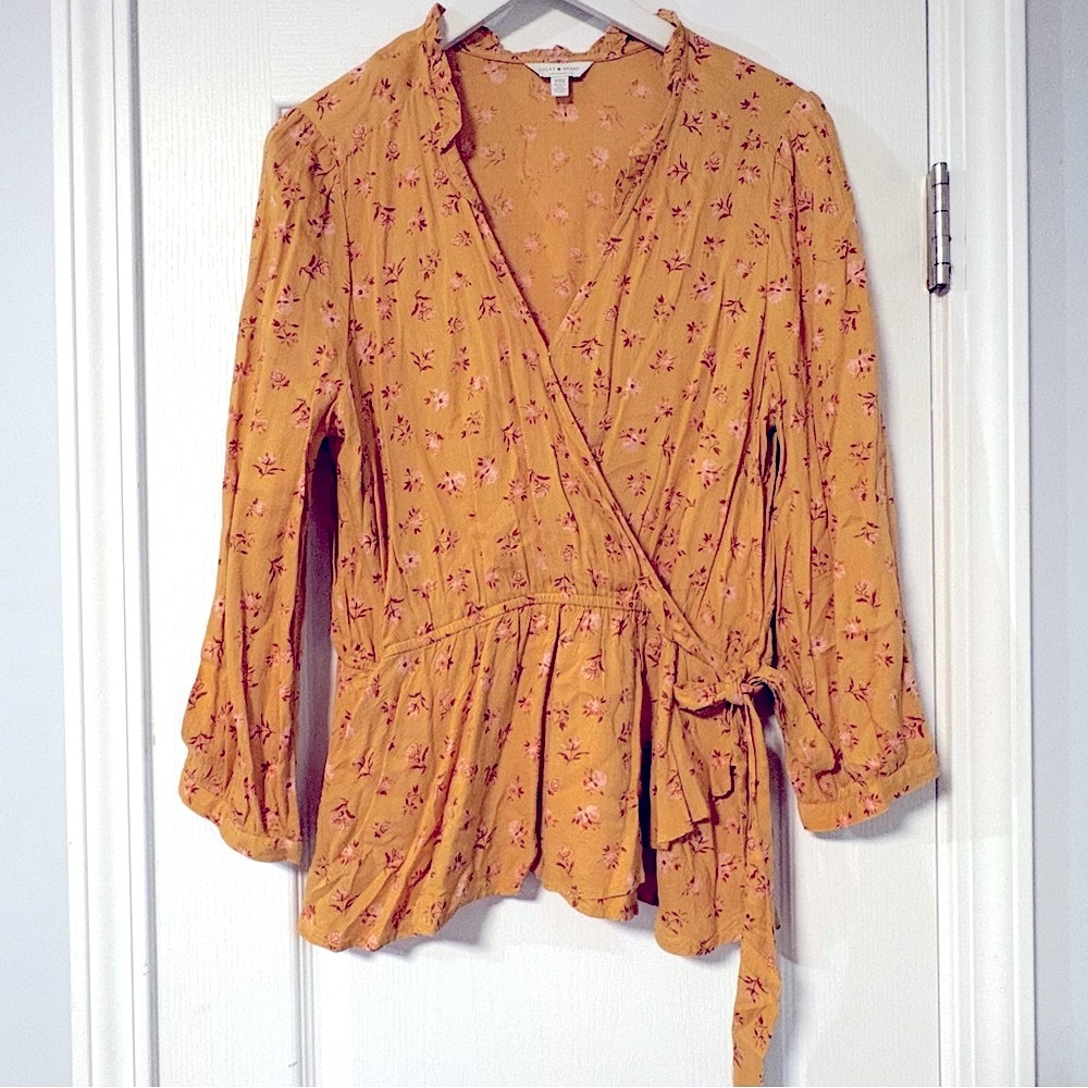 Floral yellow lucky brand boho floral Mustard Wrap Top medium